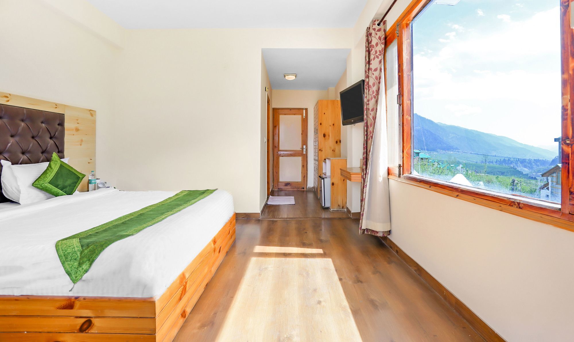 Treebo Manali Retreat Hotel Buitenkant foto